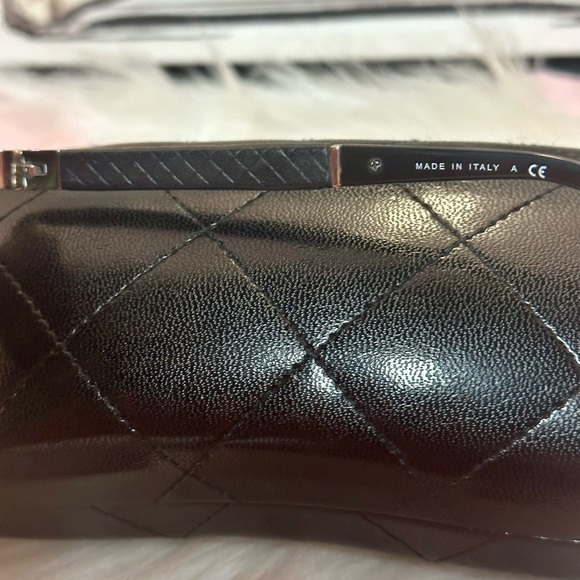 Chanel 4195-Q Aviator Sunglasses with Quilted Lambskin Case - Picture 8 of 10